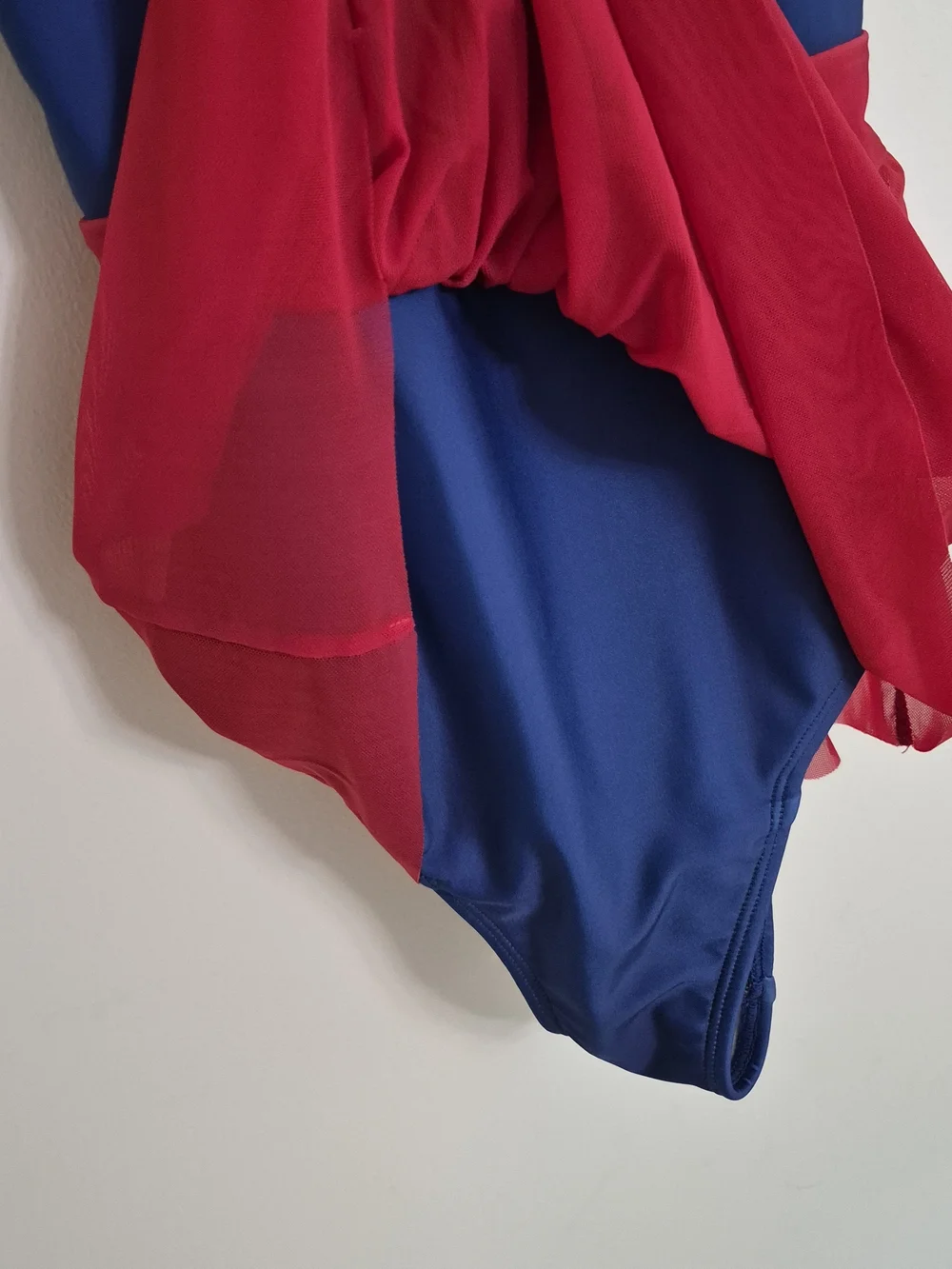 Marvel Captain Marvel Inspired Red, Blue & Yellow Girls' 14/16 Costume - Picture 3 of 7
